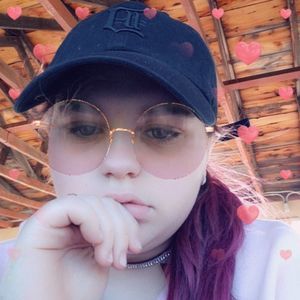 Meet your Posher, Celina